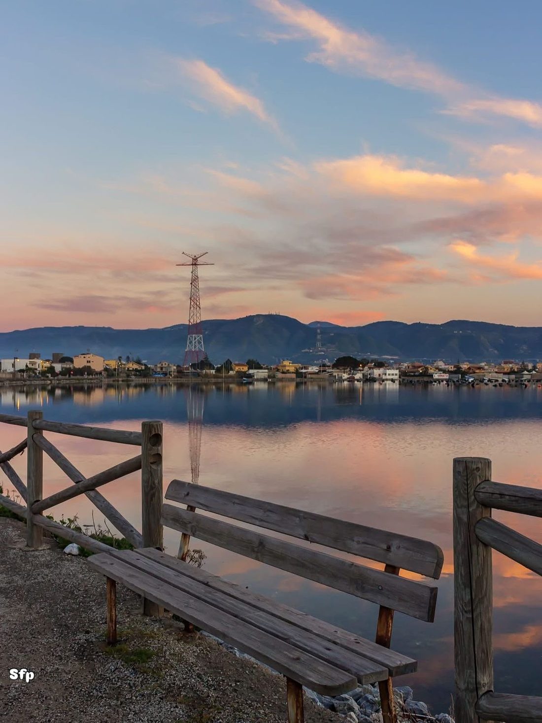La laguna di Ganzirri dietro Capo Peloro